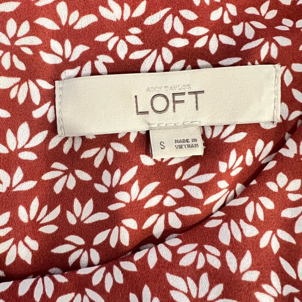 LOFT Terracotta Leaf Print Blouse - Picture 6 of 10